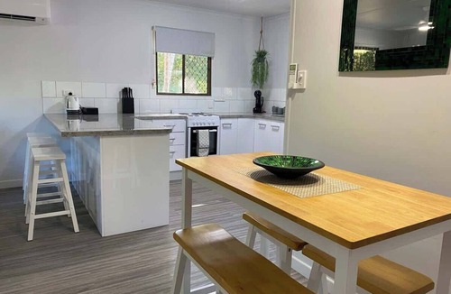Slade Point Apartment | Ocean Breezes, Leafy Hilltop at Slade Point