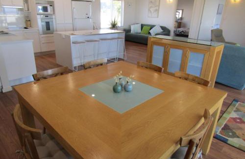 Para Wurlie House | Ocean Devotion - Point Turton