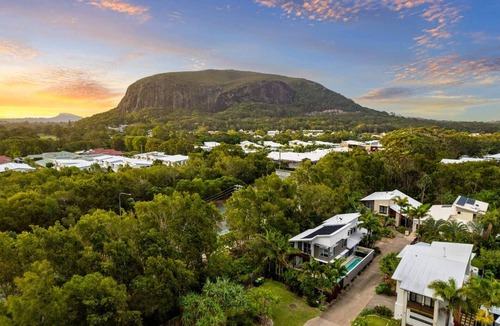 Mount Coolum House | Ocean Escape, 600m to beach, pet by approval