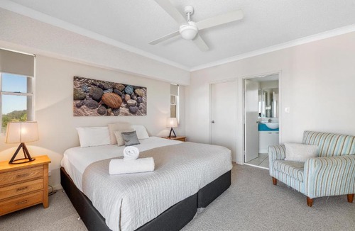 Mudjimba Apartment | Ocean View 3 bedroom Apartment