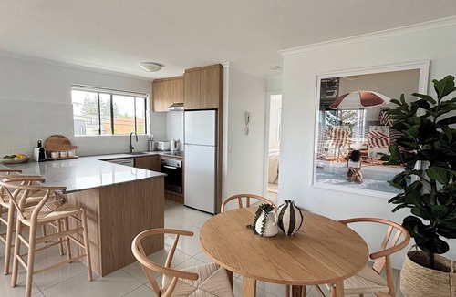 Mermaid Beach Apartment | Ocean View Apartment in Mermaid Beach