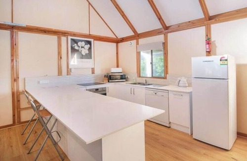 Prevelly House | Ocean View—Seaside Getaway Near Surfers Point