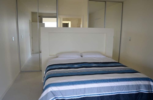 Newland House | Oceanfront Getaway on Kangaroo Island in Vivonne Bay, South Australia