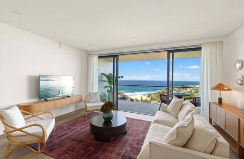 Tamarama Apartment | Oceanfront Terrace 1