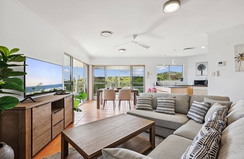 Point Arkwright Apartment | Oceanside Apartment with Views of Yaroomba Beach