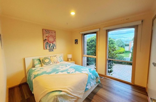 Frankston South House | Oceanview 4B2B Two-story House with Big Balcony!