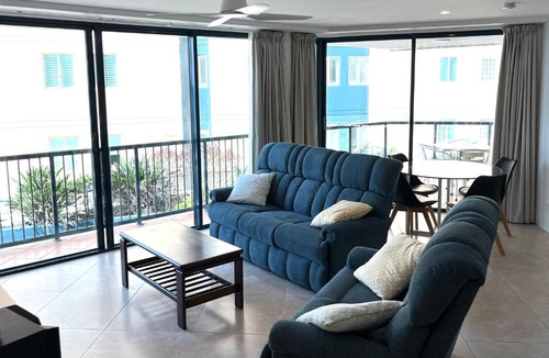 Mooloolaba Apartment | Oceanview One-Bedroom Retreat in The Peninsular Resort