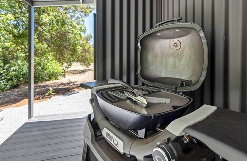 North Dandalup Cabin | Off Grid Tiny Home Fern View: Escape the City, Unwind & Reconnect with Nature