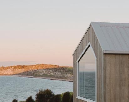 North Cape House | Off-grid Tiny House by the Sea
