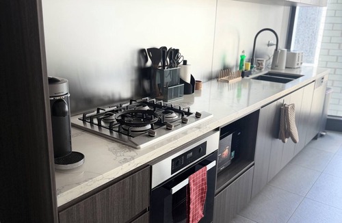 Lidcombe Apartment | Olympic Park Stadium Gym, Pool & Parking