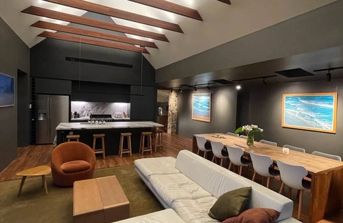Gerringong House | Omega Schoolhouse - Rural Retreat, Coastal Views, Dogs OK!