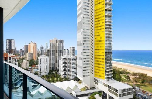 Broadbeach Apartment | Oracle Broadbeach Tower 1 Lvl 20 Free parking - GC Getaways