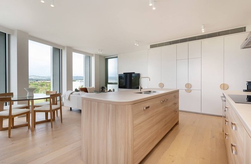 Safety Beach Apartment | Osprey106 | Luxe Coastal Escape