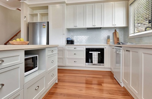 Wangi Wangi House | Overlook Nook - The Best Views in the Area