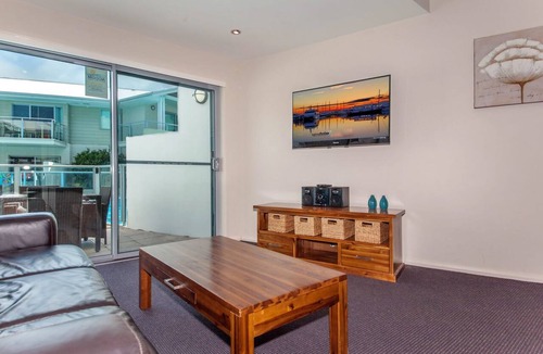 Salamander Bay Apartment | Pacific Blue 139 Salamander Bay with Pool Access