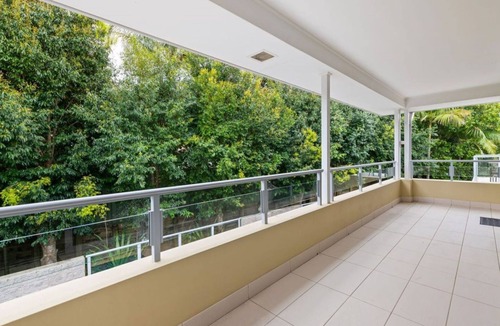 Salamander Bay Apartment | Pacific Blue, 520/265 Sandy Point Rd - private pool, air conditioning and Wi-Fi