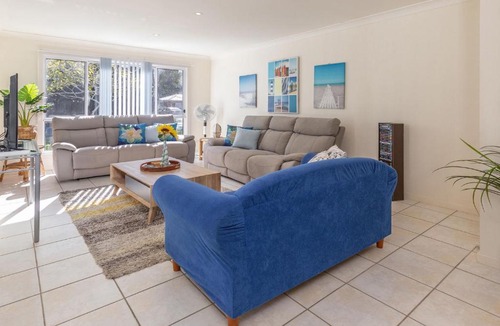 Elizabeth Beach House | Pacific Palms