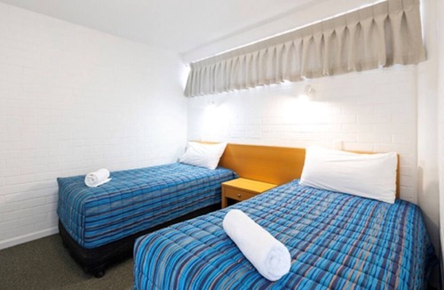 Moreton Bay Region Resort | Pacific View has Spa Sauna Pool table tennis & is Non Smoking Accommodation.