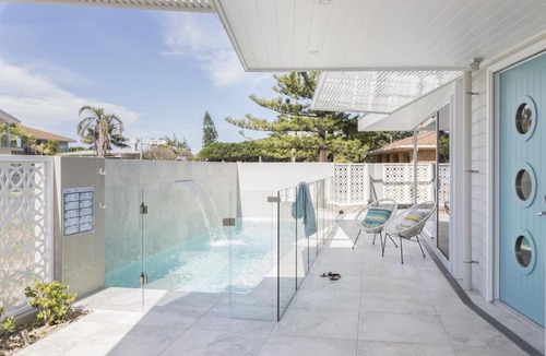 North Creek House | Paddle on Seven Mile