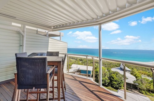 Point Lookout Apartment | Panoramic ocean and beach views from this beautifully appointed two.