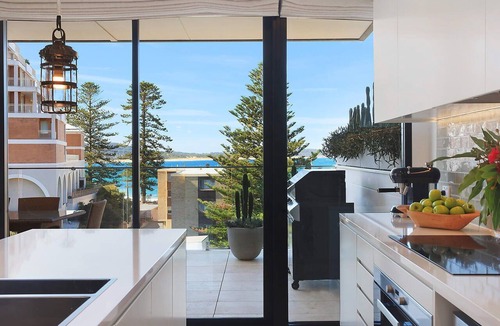 Terrigal Apartment | Panoramic Ocean Penthouse, Steps to Beach