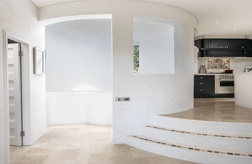 Killcare House | Panoramic ocean views and short walk to beach