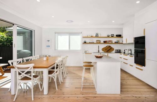 Patonga House | Panoramic Water Views, 4-Bed Patonga Retreat