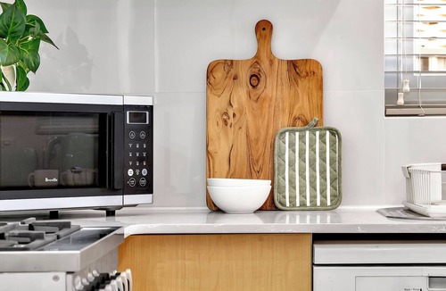 Paradise House | Paradise Living - Quiet Stay near Shops and City Links