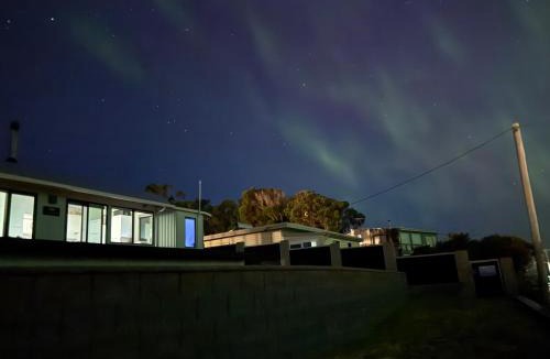 Dodges Ferry House | Park Beach Retreat