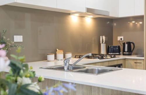 Harris Park Apartment | Parramatta Sunny Urban Nest