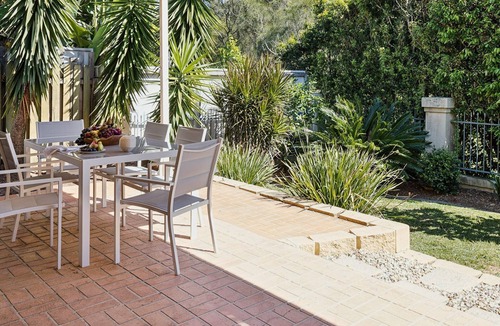 Yamba Villa | Paws ON Pippi - Pet-Friendly Holiday Escape - Holiday Yamba
