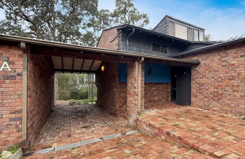 Bouvard House | Peaceful 3-Bed Stay Near the Coast