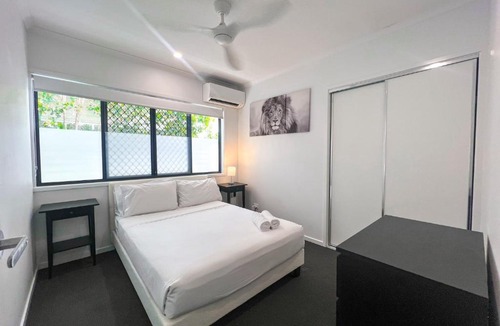 Nundah Apartment | Peaceful 3BR 2BA with Parking Near Airport and CBD