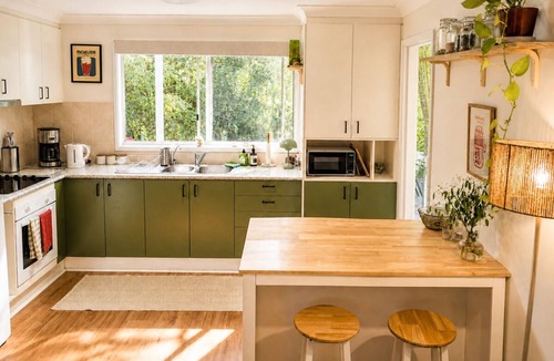 Smiths Lake House | Peaceful Coastal Getaway - Fire Pit, BBQ & Gardens