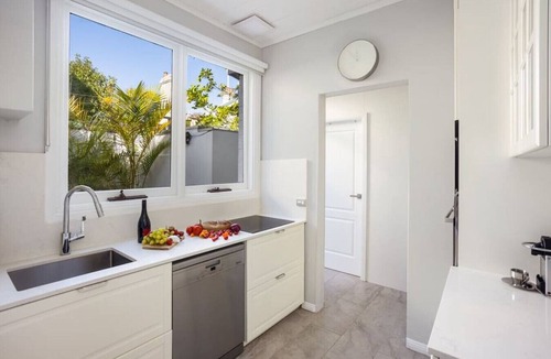 Paddington House | Peaceful & Light Paddington home