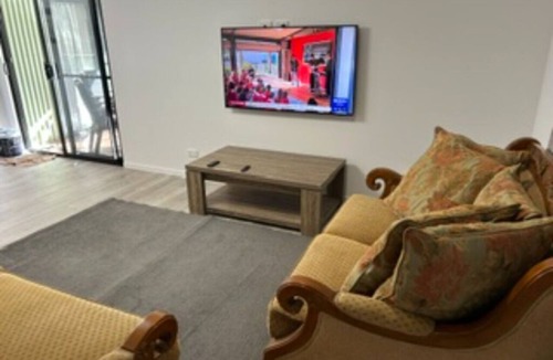 Beerwah Cottage | Peaceful location,15mins to Australia Zoo,4ks to Beerwah Village & Cafes