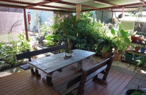 Greenfields House | Peaceful Serpentine River Retreat/3x2 home/Nature,Space & Comfort/Sleeps 8+.