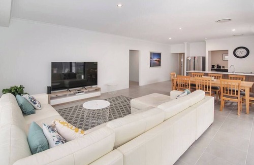 West Busselton House | Pearl Mews - Heart of Busselton
