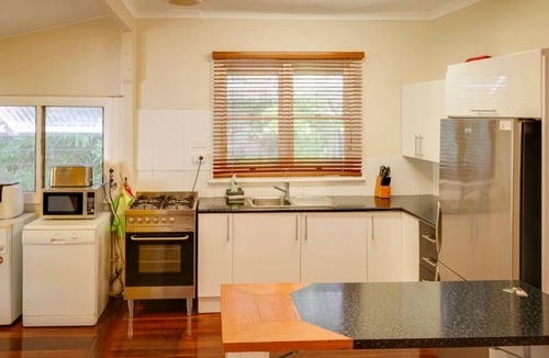 Busselton House | Pebbles by the Bay - Quaint Central Busselton