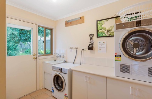 Merimbula House | Pelican Lake Holiday House (Pet Friendly) - 3+ nights