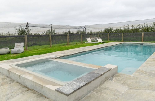 Hastings House | Pepper Paddocks - Warehouse meets Farm Winter Special - stay 2 or more nights and get an extra night for Free ! Available May 2026 - August 2026