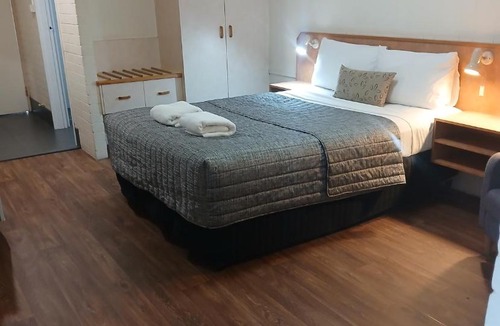 Clermont Hotel | Peppercorn Motel