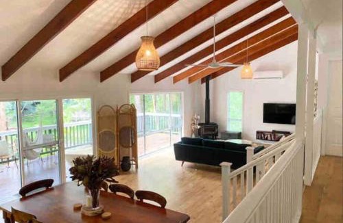 Smiths Lake House | Peppertree