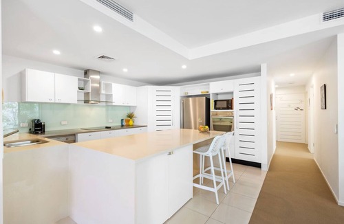 Peregian Beach Apartment | Peregian on the Beach Apt 1