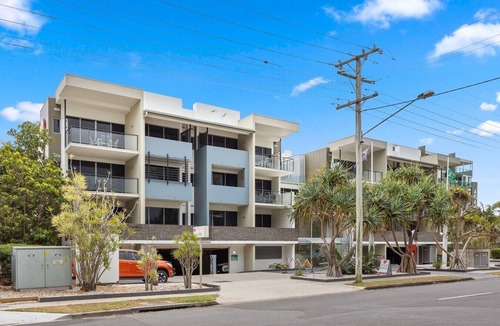 Urangan Apartment | Perfect for Two – Studio at the Esplanade