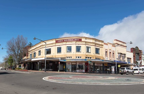 Katoomba Apartment | Perfect Located 2-Bed Blue Mountains Getaway