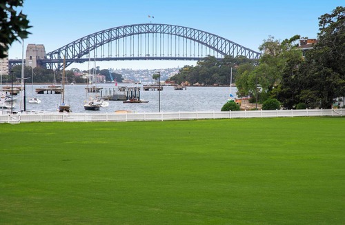 Birchgrove House | PERFECTLY PEACEFUL- Harbour foreshores secs away