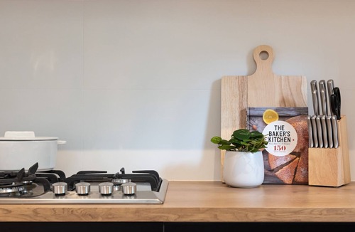 South Melbourne House | Pet Friendly - Character and Charm on Emerald Hill