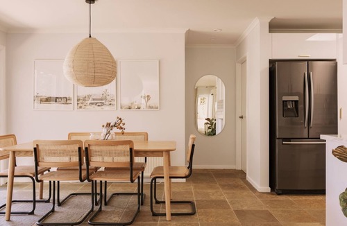 Rye House | Pet Friendly - Hilarys Hideout with heated pool
