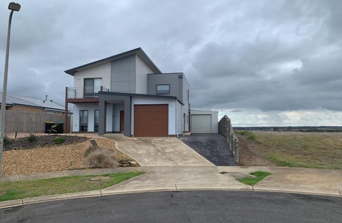 Peterborough House | Peterborough Getaway